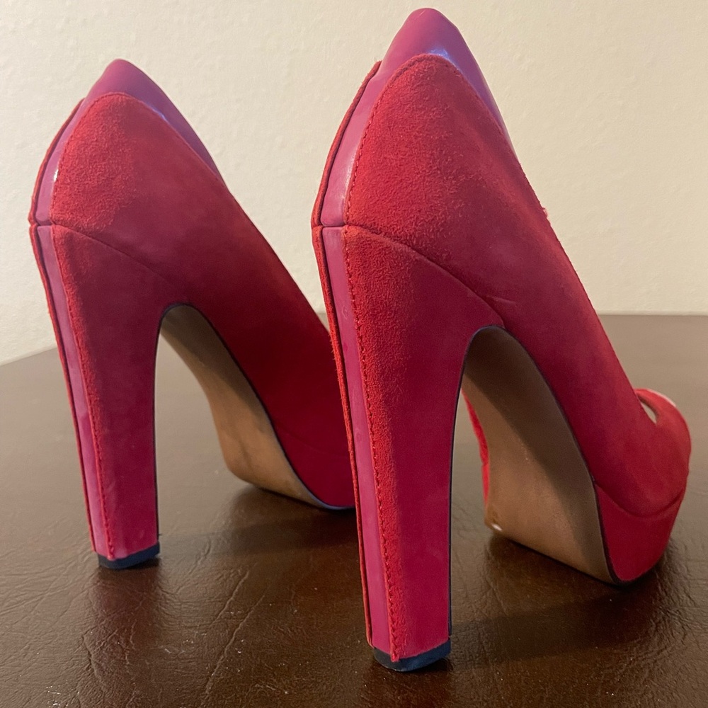 BCBGMaxAzria Raspberry and Red Peep Toe Heels - Picture 4 of 7